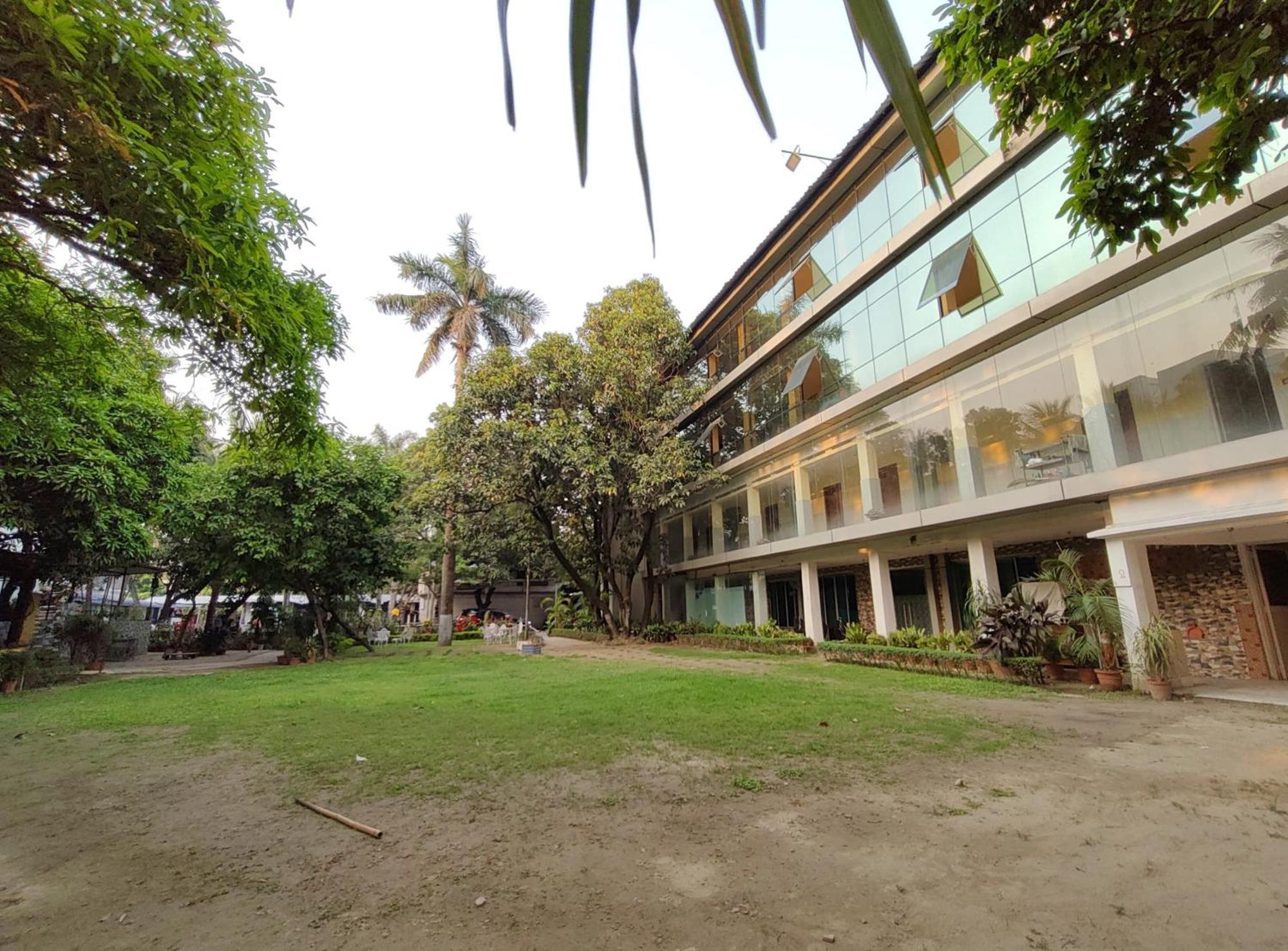 โรงแรมเชอร์ อี ปัญจาบ โกลกาตา ภายนอก รูปภาพ